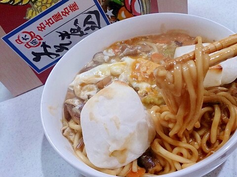 お土産の名古屋名産で簡単お餅入り味噌煮込みうどん